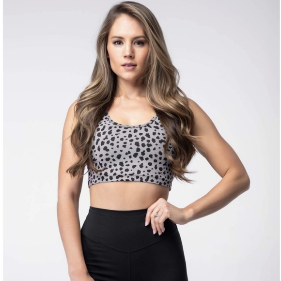 Balance Athletica Other - Balance Athletica Gray Snow Leopard Midnight Ascend Bra Size Small
